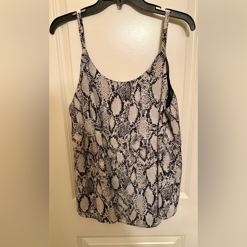 Bar III Black and Cream Snakeskin Top